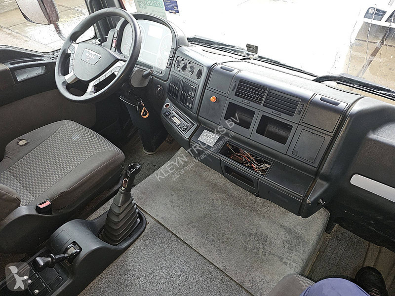 شاحنة MAN 12.240  HYDR. RAMP. ATLAS 65