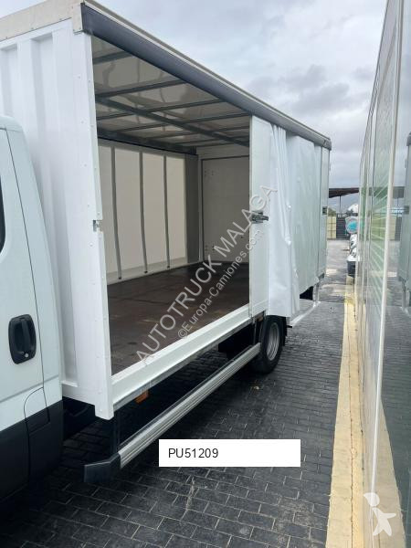 شاحنة Iveco 70C15 BOTELLERO