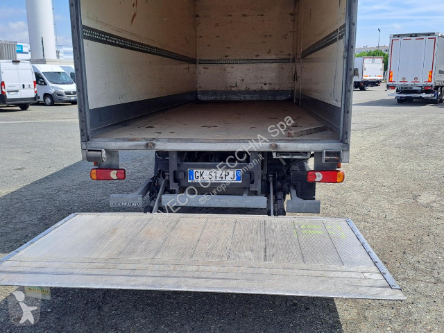 شاحنة Iveco EUROCARGO 120E22/P