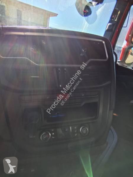 شاحنة Iveco