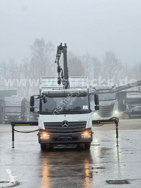 Vrachtwagen Mercedes 823 4x2 Meiller...