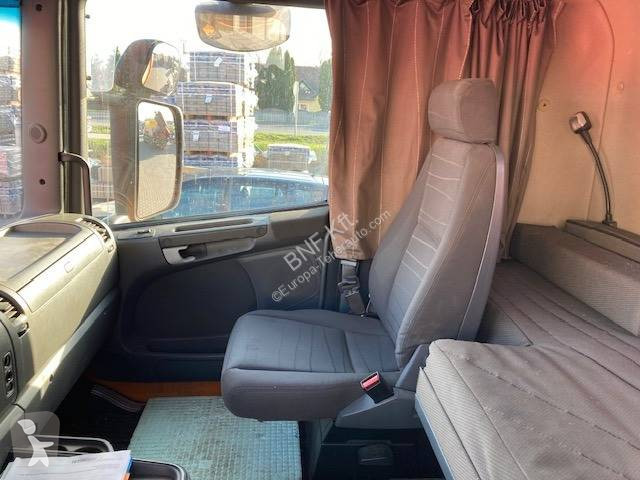 Camión Scania 400 LB