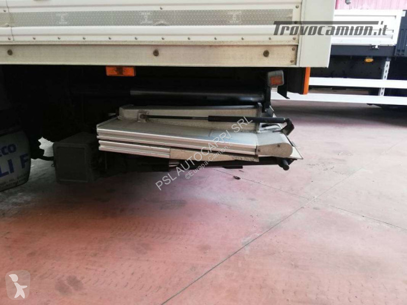 شاحنة Iveco 75E18