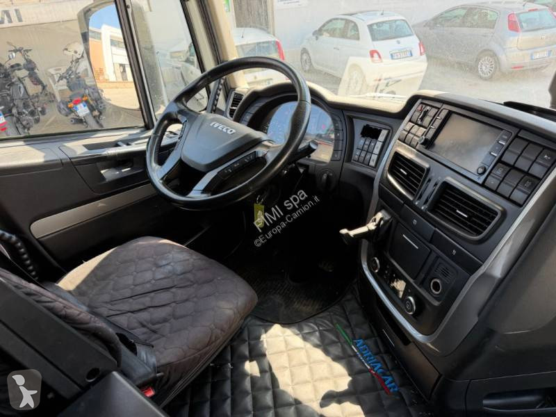 شاحنة Iveco