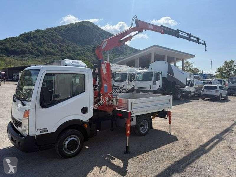 شاحنة Nissan cabstar 35.13