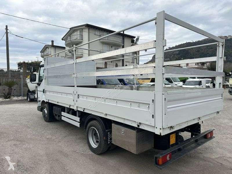 شاحنة Renault MACCHINA OPERATRICE