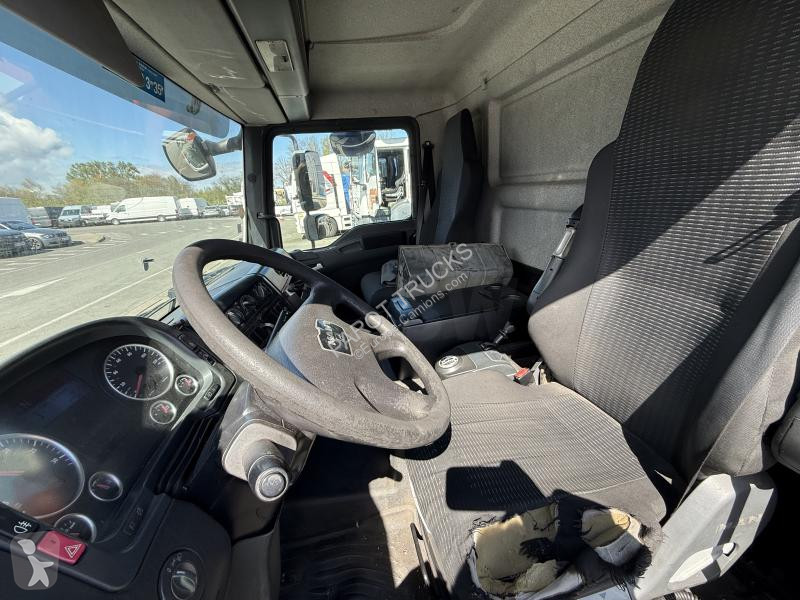 Camion MAN 12.180