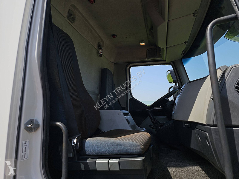 شاحنة Volvo 24012 MANUAL HIAB 033T
