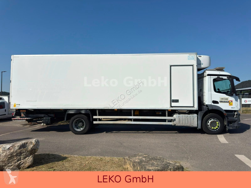 شاحنة Mercedes 1827 Mit Carrier Sp 1250Mt