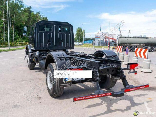 Ciężarówka Mercedes 1833 4x4 chassis frame camper