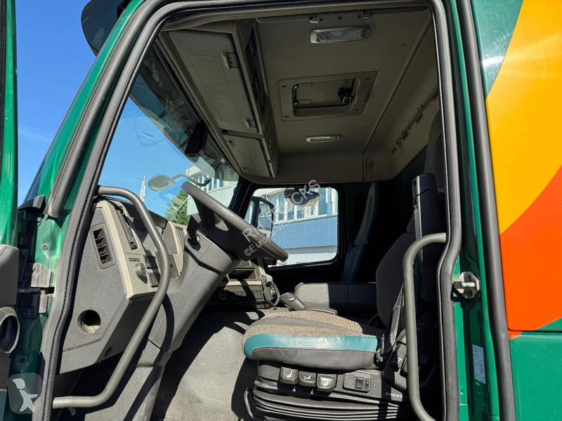 شاحنة Volvo 420 6X2 EURO 6 - 605.945 KM -...