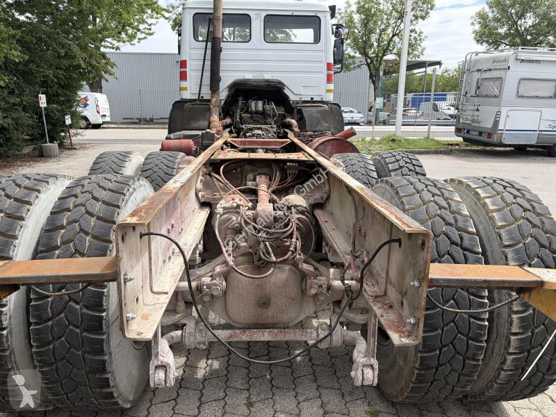 شاحنة Mercedes 13t big axels