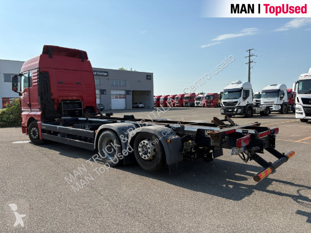 Vrachtwagen MAN TGX 26.470 6X2-4 LL