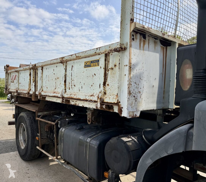 شاحنة Renault 370