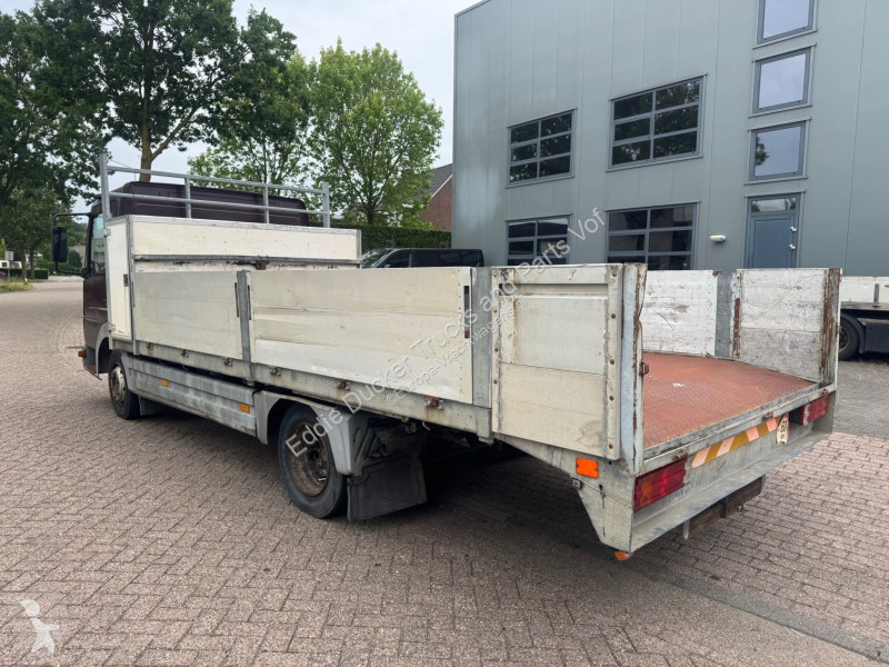 شاحنة Mercedes 815 EURO 2 MANUAL / STEEL...