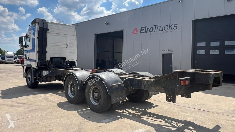 شاحنة Volvo 660 (BIG HUB / GRAND PONT / EJE...