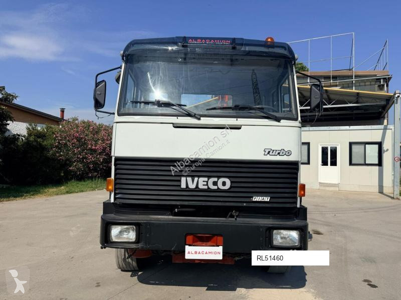 شاحنة Iveco 240 32