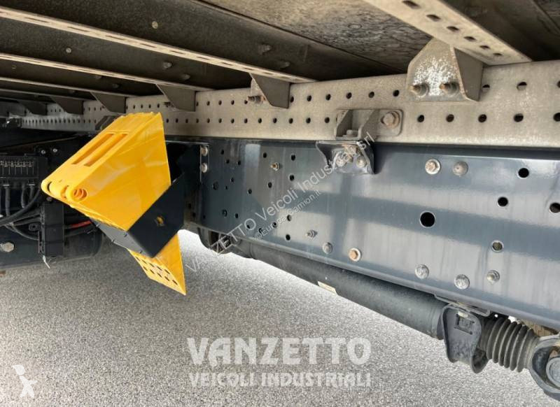 شاحنة Iveco