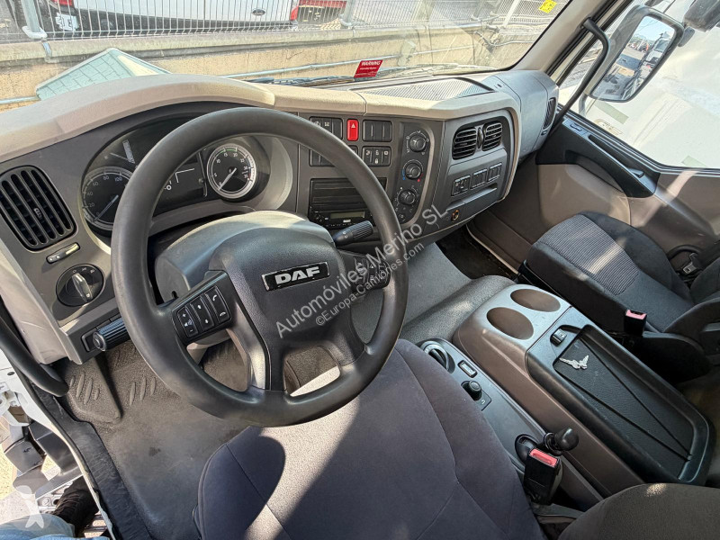 شاحنة DAF LF 210