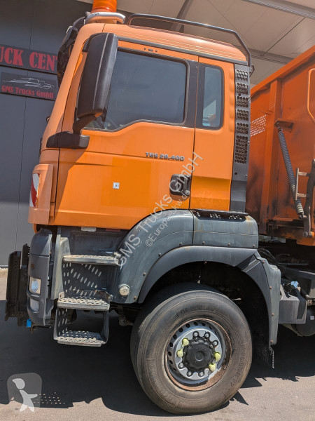 Camion MAN 28.400 / 6X4 + Lenkachse / E 5
