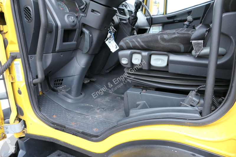 شاحنة Iveco EuroCargo ML 120 E 28 AHK LBW