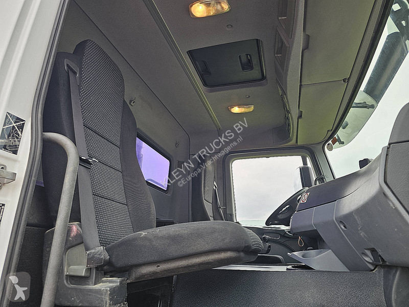 شاحنة Mercedes ACTROS MP3 6X4 HIAB 122B-2