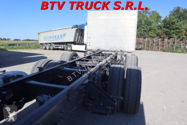 Camion Renault T 440 MOTRICE 3 ASSI A TELAIO...