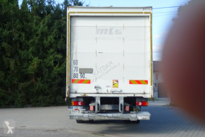 شاحنة DAF LF 290 Euro 6 kontener 21p tylko...