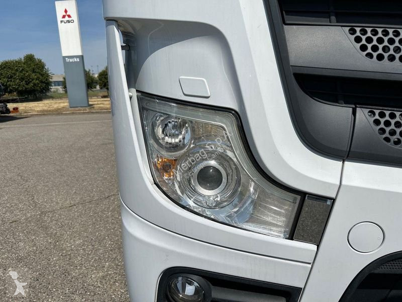 شاحنة Mercedes ACTROS