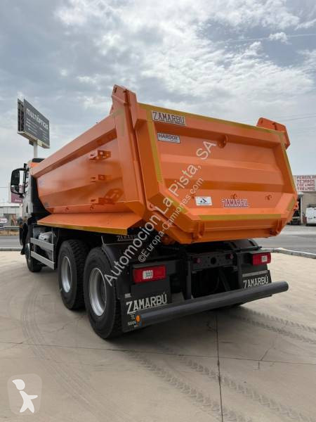 شاحنة Iveco