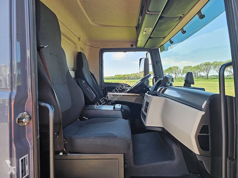 شاحنة MAN 8.160  8.8T LIFT SIDE DOOR