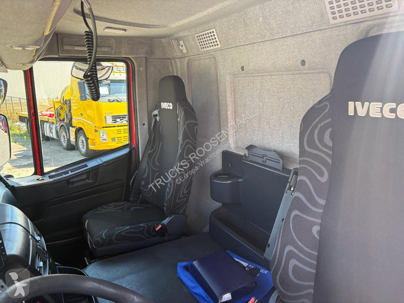 شاحنة Iveco 360 + HMF 4020 K5 + EURO 6 + JIB...