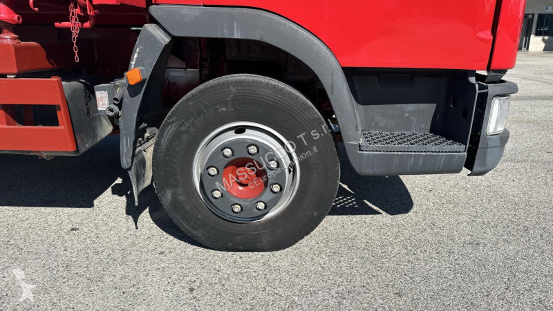 Camion Iveco 100E18 4X2