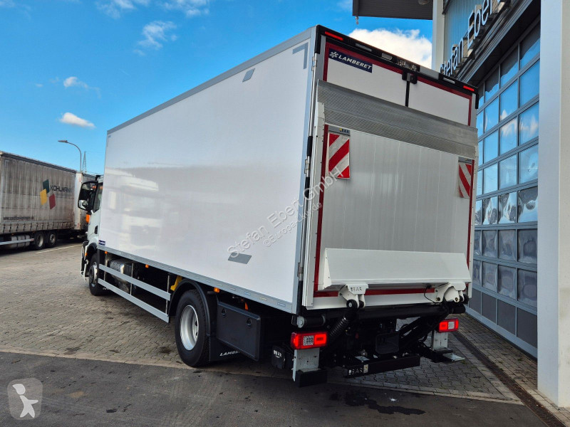 شاحنة Iveco AD190S40/FP Lamberet Mitsubishi LBW...