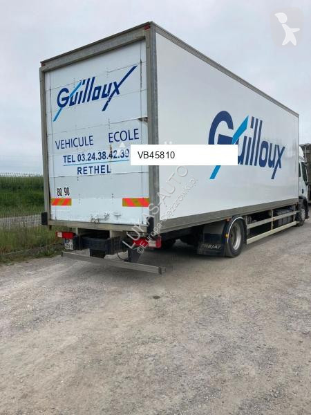 شاحنة Renault PREMIUM 320 DXI  19 T
