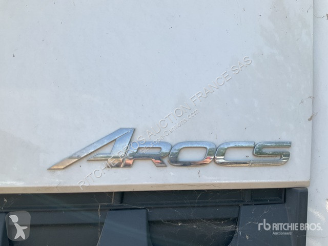 شاحنة Mercedes 5 3343 KN-GRND