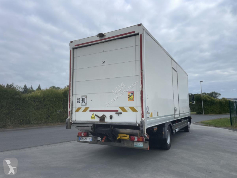 Mercedes 1218 truck