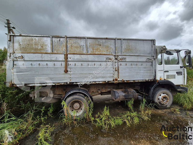 شاحنة Renault M 160-12