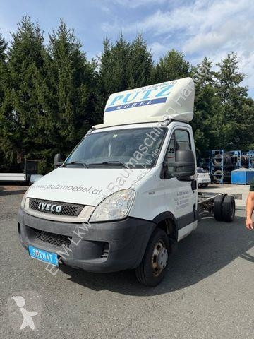 شاحنة Iveco 35C17 FAHRGESTELL