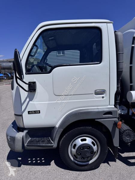 Camión Nissan 45.13