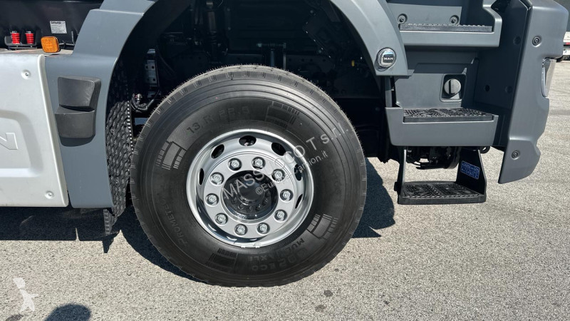 شاحنة MAN TGS 33.520 6x4