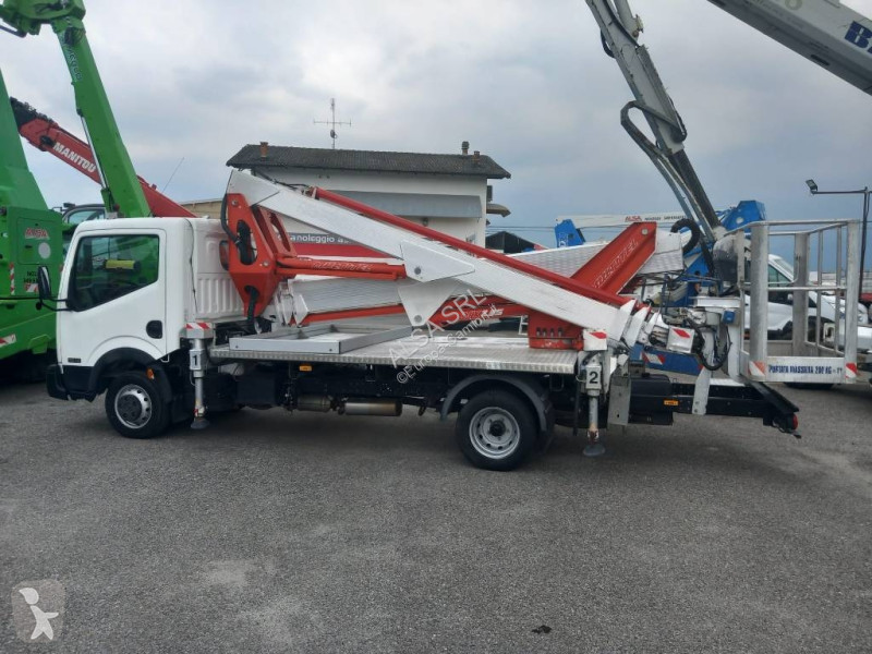 Camion Multitel MX 235