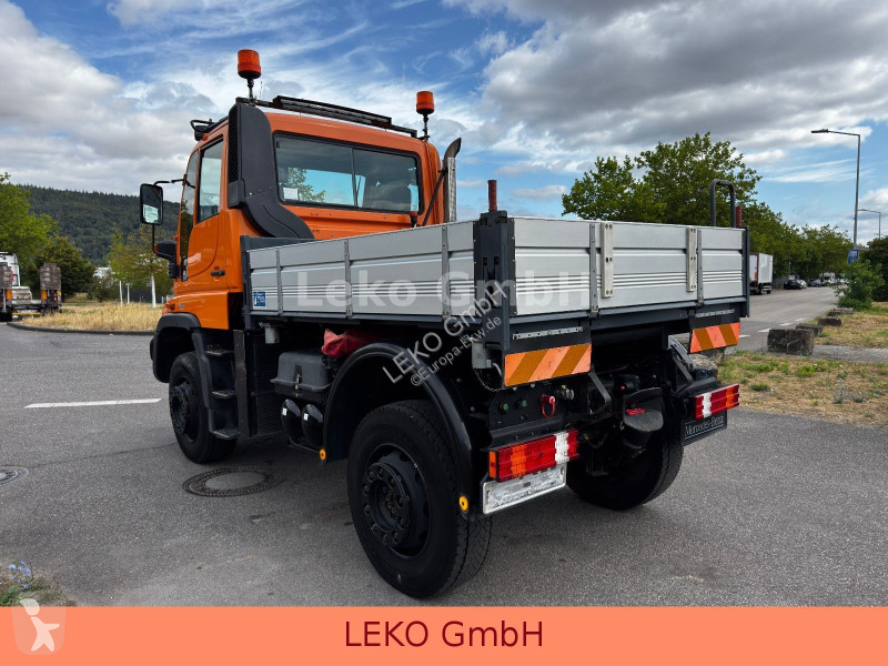 شاحنة Mercedes UNIMOG U400