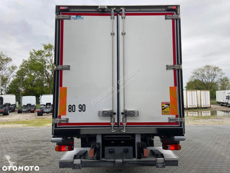 شاحنة Renault  D 18 280 CHŁODNIA CARRIER SUPRA...