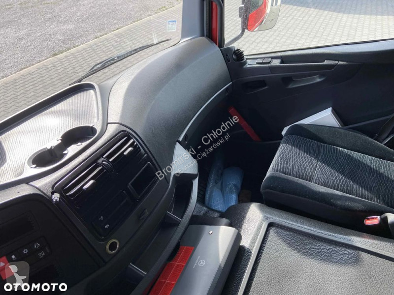 شاحنة Mercedes ATEGO CHŁODNIA CHEREAU DŁUGOŚĆ...