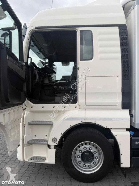 شاحنة MAN 26.500 CHŁODNIA THERMO KING OŚ SKRĘTNA