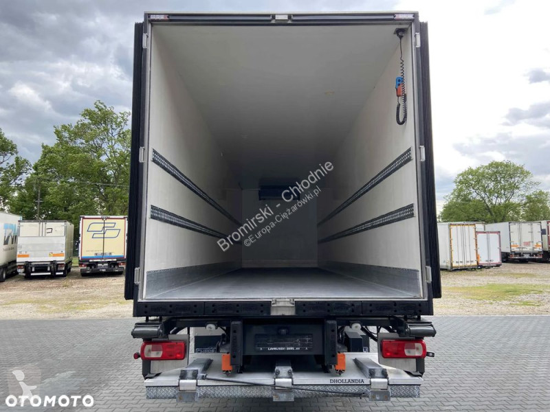 شاحنة DAF 370 CHŁODNIA CHEREAU CARRIER SUPRA...