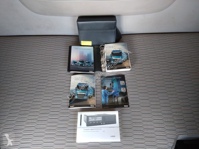 شاحنة DAF 480 FAR 6X2 R