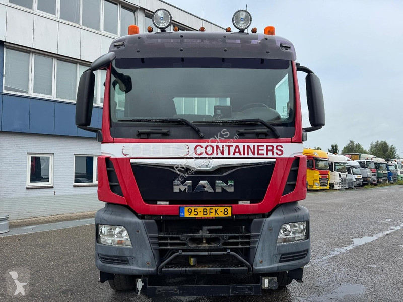 شاحنة MAN 41.400 8X4 EURO 6 + 30 TON CABLE LIFT