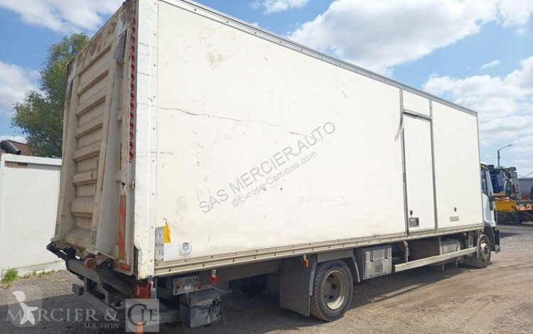 شاحنة Iveco